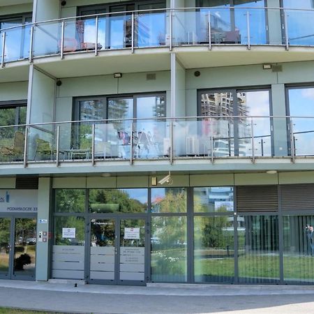 Capital Towers - Apartament Pop-Art Z Widokiem Na Rzeke Rzeszow Luaran gambar