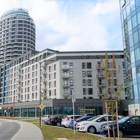 Capital Towers - Apartament Pop-Art Z Widokiem Na Rzeke Rzeszow Luaran gambar