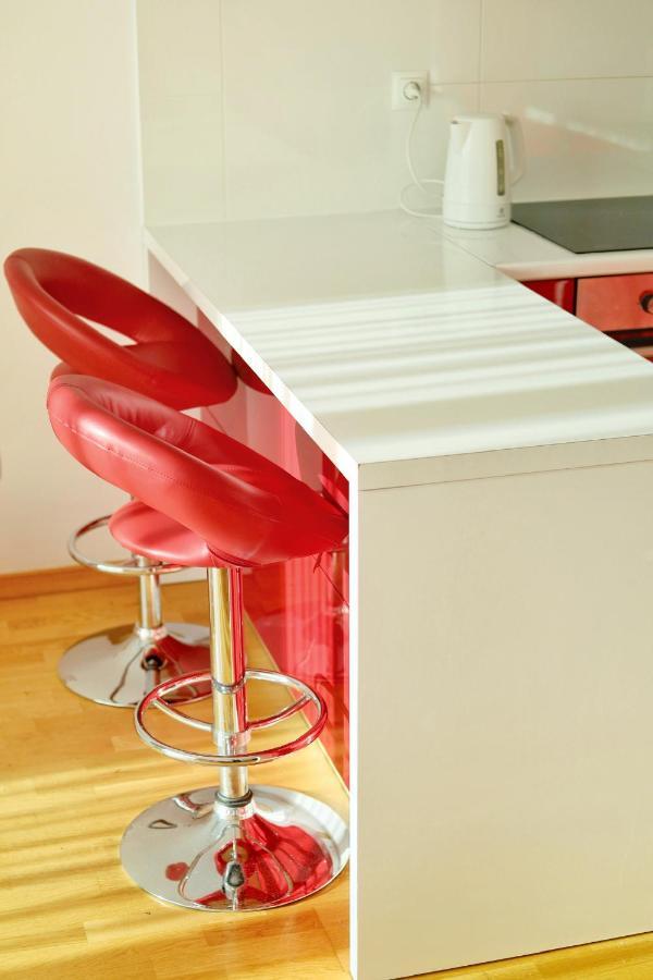 Capital Towers - Apartament Pop-Art Z Widokiem Na Rzeke Rzeszow Luaran gambar