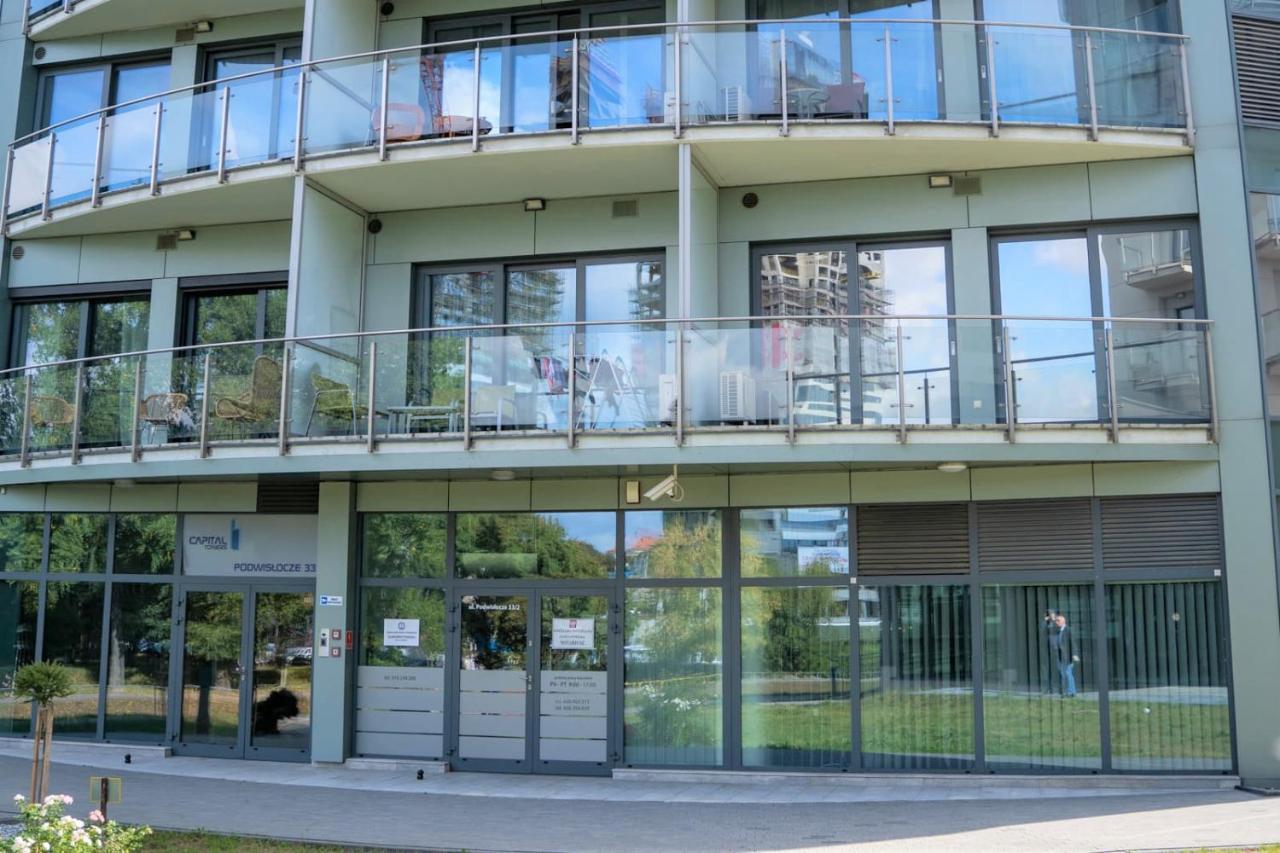 Capital Towers - Apartament Pop-Art Z Widokiem Na Rzeke Rzeszow Luaran gambar