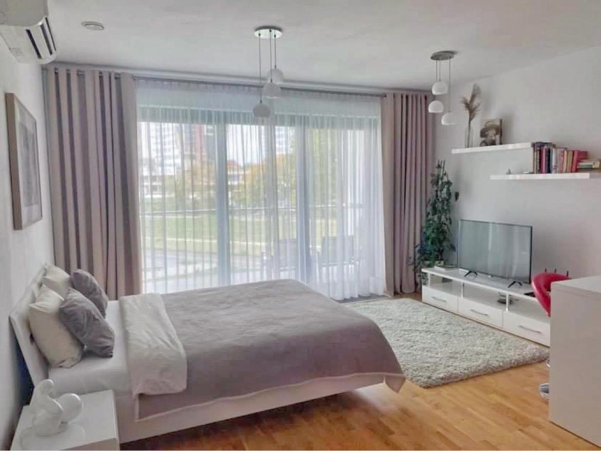 Capital Towers - Apartament Pop-Art Z Widokiem Na Rzeke Rzeszow Luaran gambar